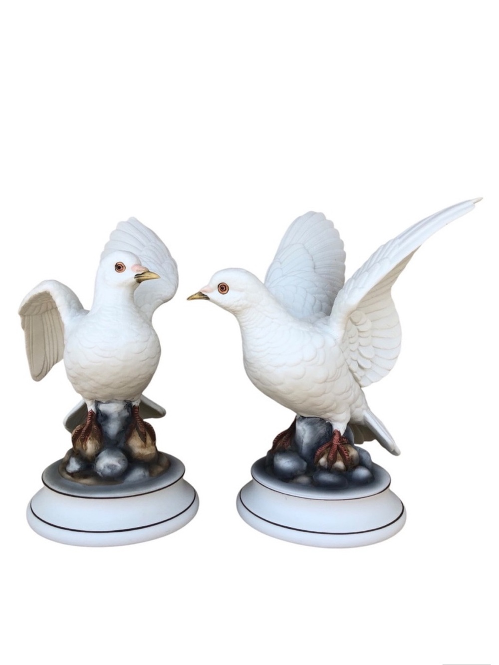 Andrea by Sadek Vintage Made in Japan White Fantail Doves Porcelain 8 1/2” Tall